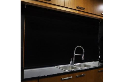 Estore de Rolo em Tecido Liso Blackout Médio Estore de Rolo em Tecido Liso Blackout Médio